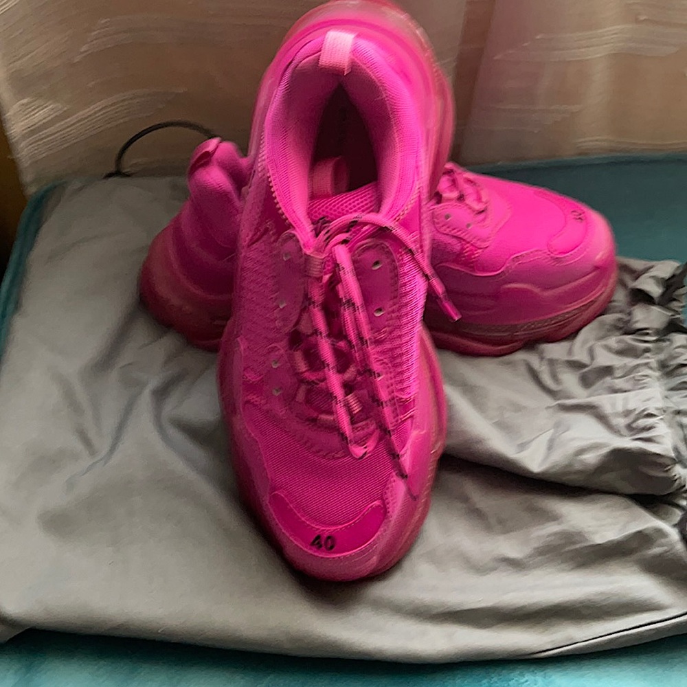 Balenciaga women size 10 sneakers